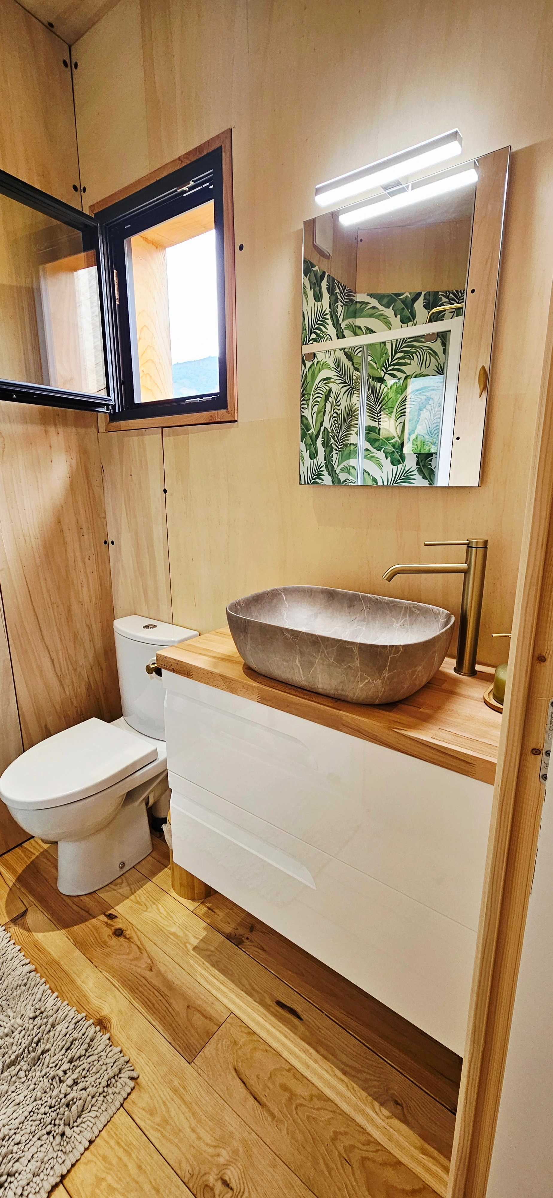 Photo 8/10 — Tiny House « Le Nid du Pic — Tiny house à 5 min de Foix » à Montgailhard Ariège